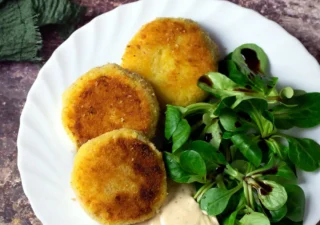 Kotleciki ziemniaczane z kiszoną kapustą