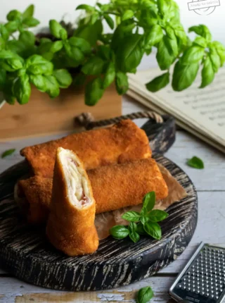 Krokiety z tortilli z szynką i serem