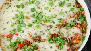 Zapiekanka makaronowa z air fryera – prosty przepis na sycący obiad