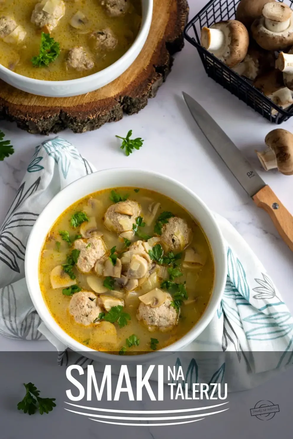 Zupa porowo-pieczarkowa z drobiowymi klopsikami