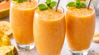 Tropikalna energia smoothie