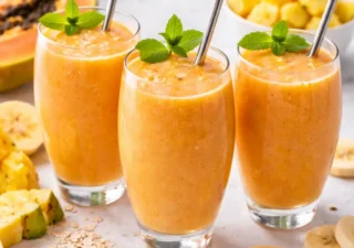 Tropikalna energia smoothie
