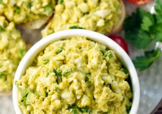 Pasta jajeczna z pesto