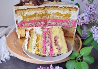 Spektakularny Tort Mango-Malina z Kremem Kokosowym 🥥🥭