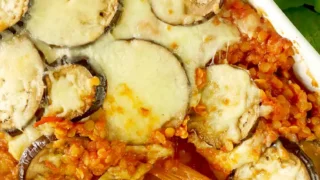 Zapiekanka z bakłażanem – prosty przepis na sycący obiad bez mięsa