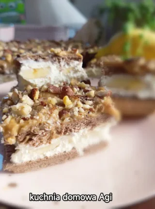 Ciasto bez pieczenia ze śmietanką i serkiem MASCARPONE "bananowiec" i "truskawkowe"