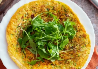 Omlet z marchewką i cukinią