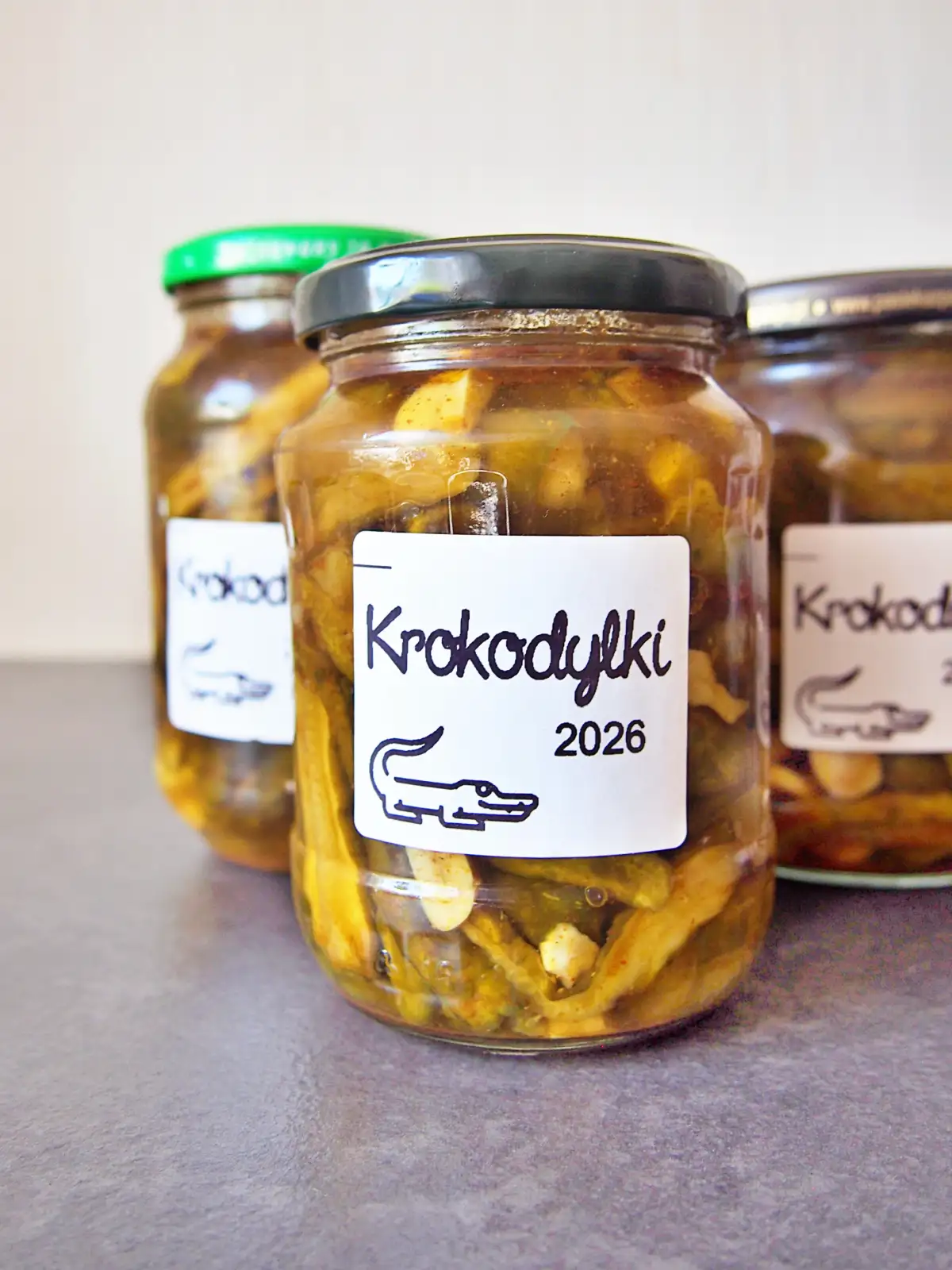 Krokodylki – chrupiące ogórki słodko-pikantne do słoików