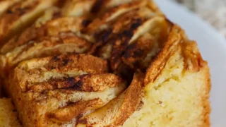 Proste ciasto z jabłkami