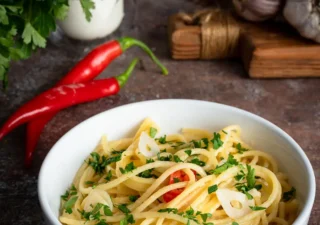 Spaghetti aglio, olio e peperoncino
