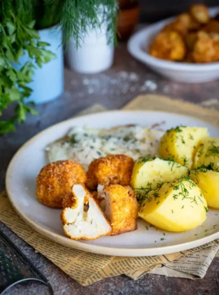 Kalafior pieczony w parmezanowej panierce