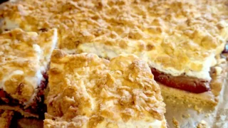 Kruche ciasto ze śliwkami – domowy przepis, który zawsze się udaje