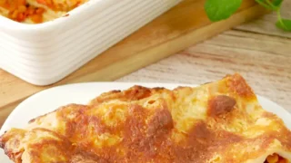 Wegetariańska lasagne z soczewicą – sycąca i pełna warzyw