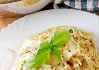 Spaghetti w sosie cebulowym – prosty przepis na szybki obiad